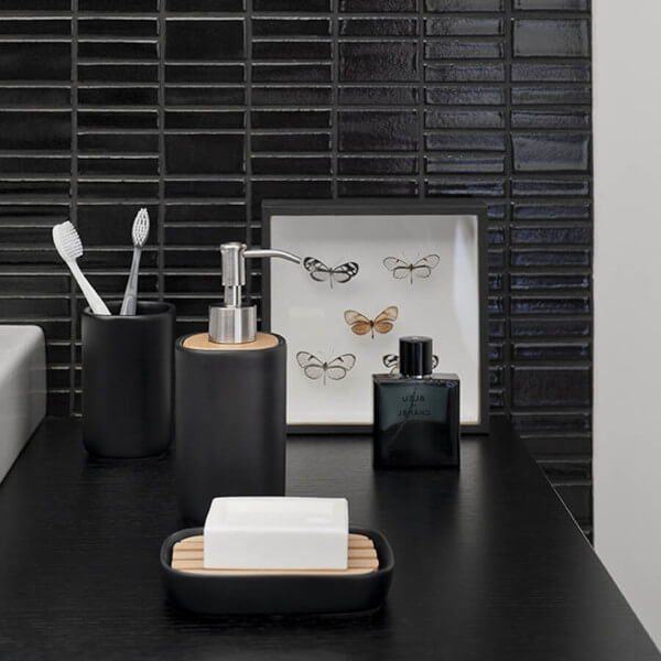 Aquanova Oscar Badaccessoires-Set aus Holz/Schwarz: Komplettes Set für ein stilvolles Badezimmer.