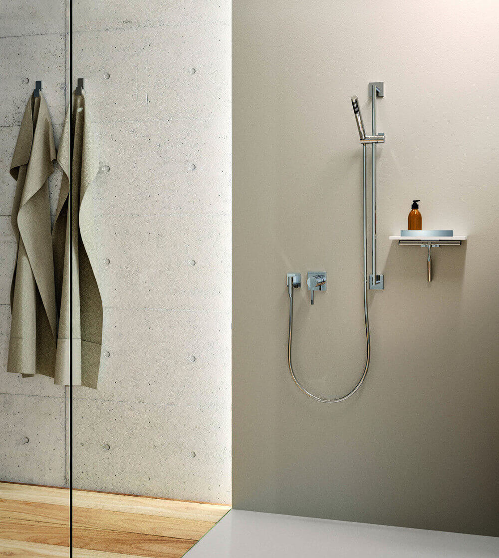 Duschablage "Noka" von Giese: Diese Duschablage aus Corian in Weiß mit Wischer/Glasabzieher ist ein elegantes und funktionales Accessoire für Ihre Dusche.