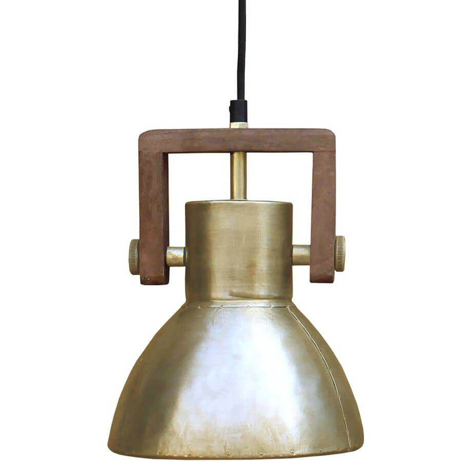 Kleine Hängelampe im Industrie-Stil: Die Metall-Hängelampe "Ashby" von PR Home in Gold mit Holzelementen ist ein stilvoller Blickfang.
