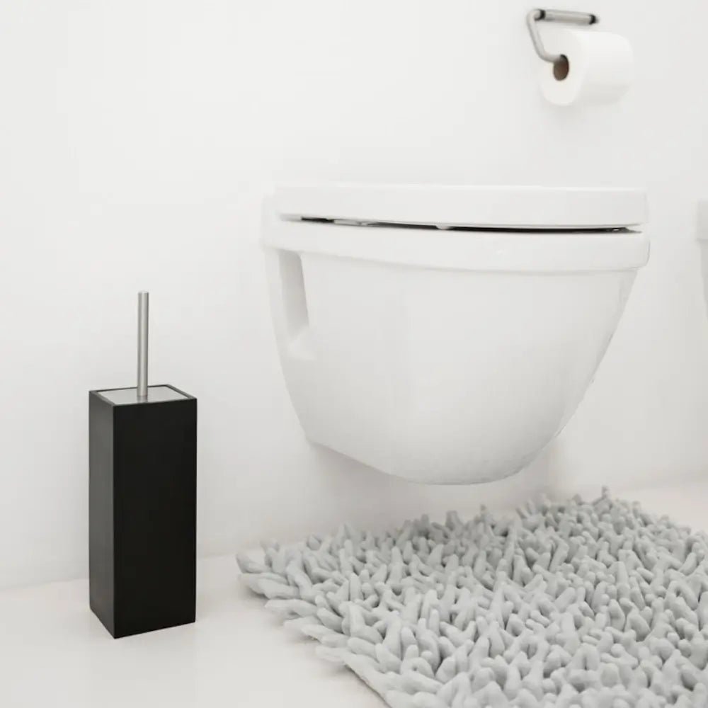 WC-Bürste Moon in Schwarz von Aquanova aus Polyresin – moderne und stilvolle Toilettenbürstengarnitur für ein elegantes Badezimmer.