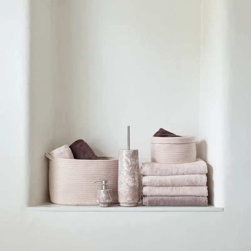Luxuriöse Badaccessoires „Orion“ von Aquanova aus Creme-Beige Marmor – stilvolle Accessoires für Badezimmer