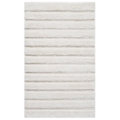 Baumwoll-Badteppich California in elegantem Ivory, mit weichen Hoch-Tief-Streifen und rutschfester Unterseite für Komfort und Sicherheit.
