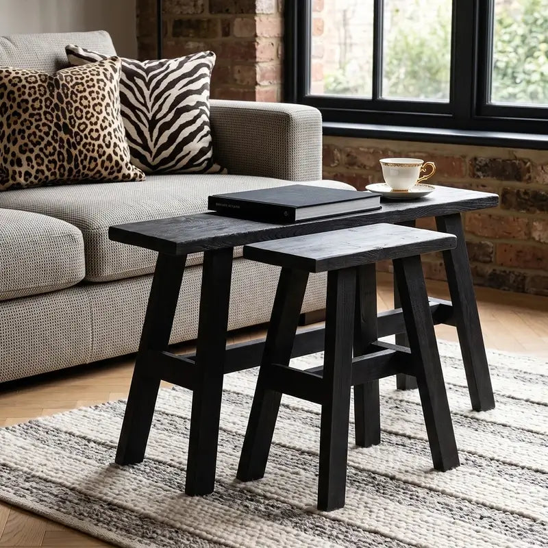 Schwarzer Dekohocker Fabric aus Holz – vielseitiger Beistellhocker und kleine Ablage für Flur, Bad oder Wohnzimmer