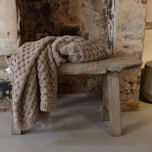 Verbier Plaid in Beige – Grob gestrickt aus Wolle und Alpaka