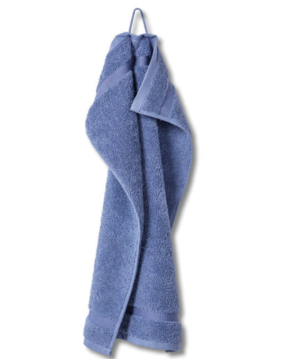Frisches Frottee-Handtuch 'Princess' in Aqua, frische und lebendige Farbe.