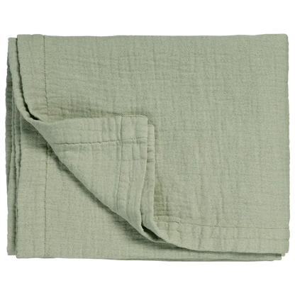 Leichte Tagesdecke Vandyck Pure 68 in Smoke Green, gefalteter Bettüberwurf mit feiner Webstruktur und breitem Saum
