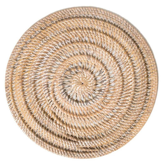 Tischset "Iluh Soeji" aus Rattan: Das runde Platzset im Boho-Stil ist ein stilvolles Tischset.