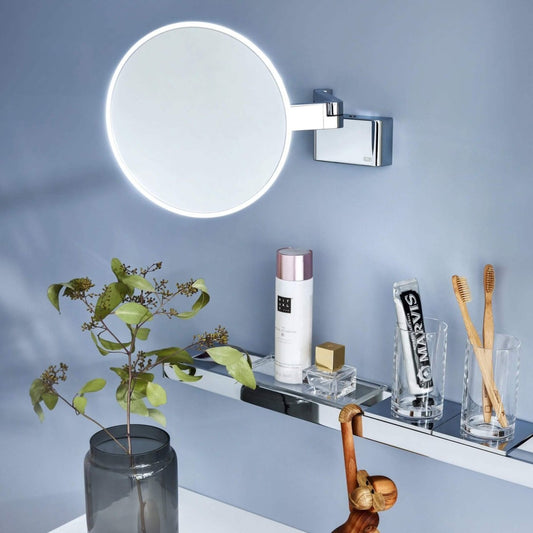 Moderner LED-Schminkspiegel von Emco mit 3-5facher Vergrößerung: Klare Sicht für Ihr perfektes Styling – dieser Schminkspiegel von Emco ist ein moderner und praktischer Helfer.