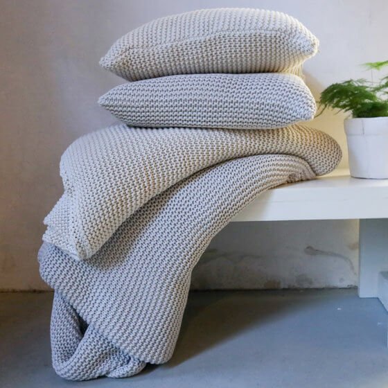 House in Style Ponza Strickplaid/Wolldecke: Kuschelige Decke für Ihr Zuhause.