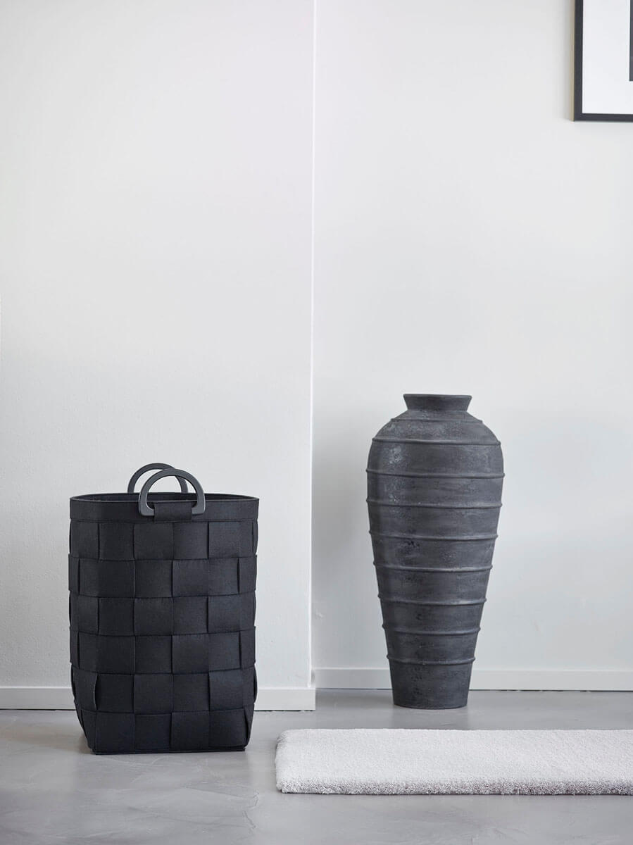 Aquanova Dix Wäschetonne/Wäschebehälter aus recyceltem Kunststoff in Schwarz – praktische Aufbewahrung für Ihre Wäsche.