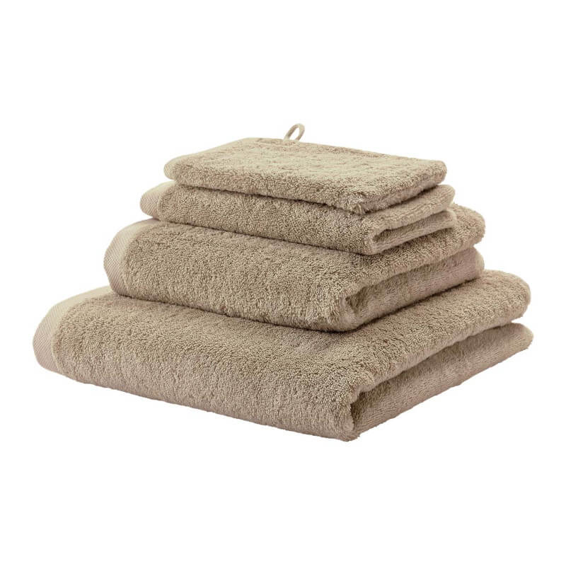 Weiches Handtuch-Set London in Almond Mandel von Aquanova aus Baumwolle – saugstark und ideal für ein stilvolles Badezimmer.